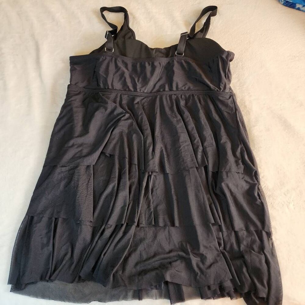 NWT Bloomchic Women's Black Tiered Mesh Skirt One Piece Swimdress Size 22-24